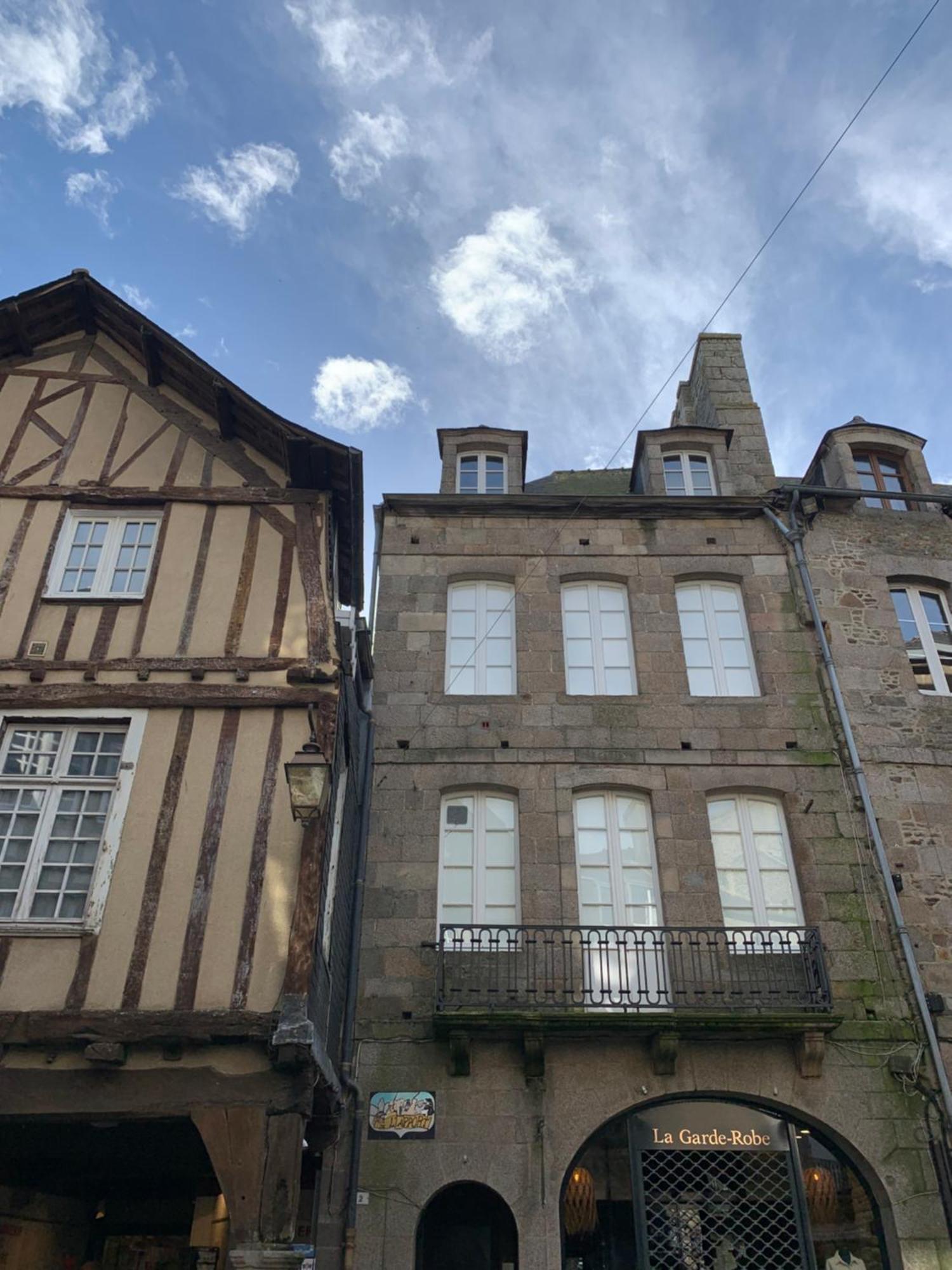 Le Grenier Studio De Charme Centre Historique Dinan Eksteriør billede